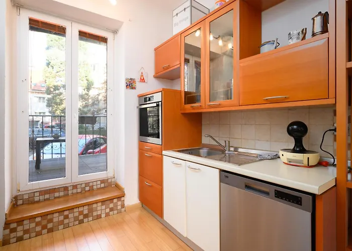 Urban View With Free Parking