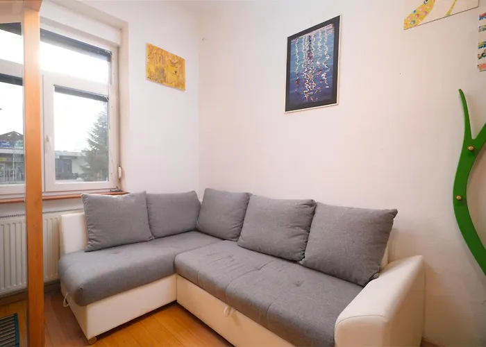 Urban View With Free Parking *