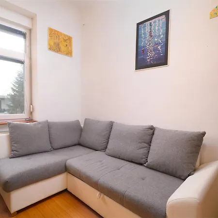 Urban View With Free Parking *