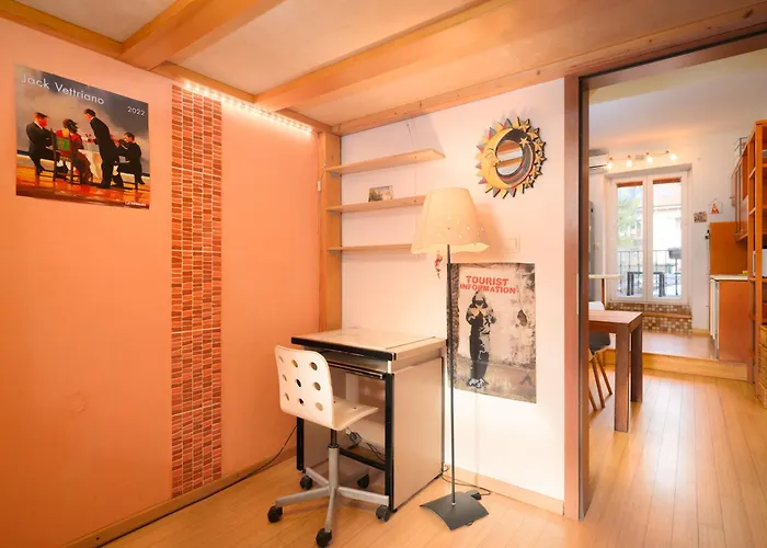 Urban View With Free Parking Apartman *