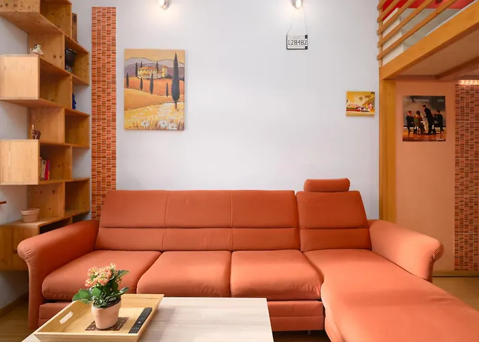 Urban View With Free Parking *